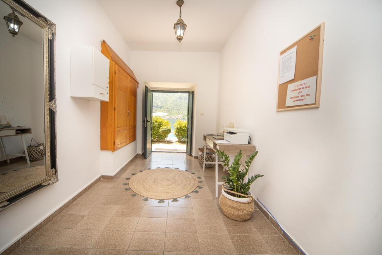 Kamena Palata Apartments Kotor Luaran gambar