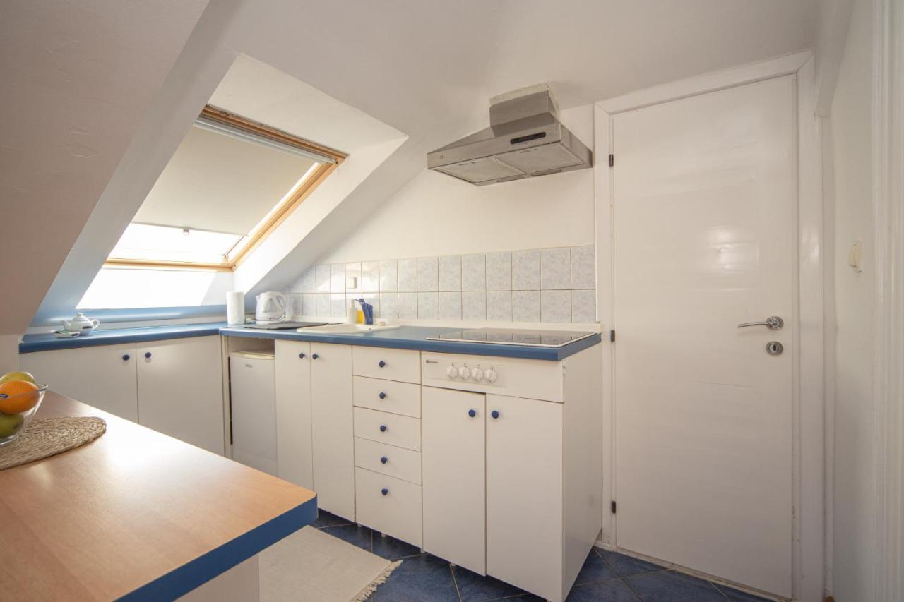 Kamena Palata Apartments Kotor Luaran gambar