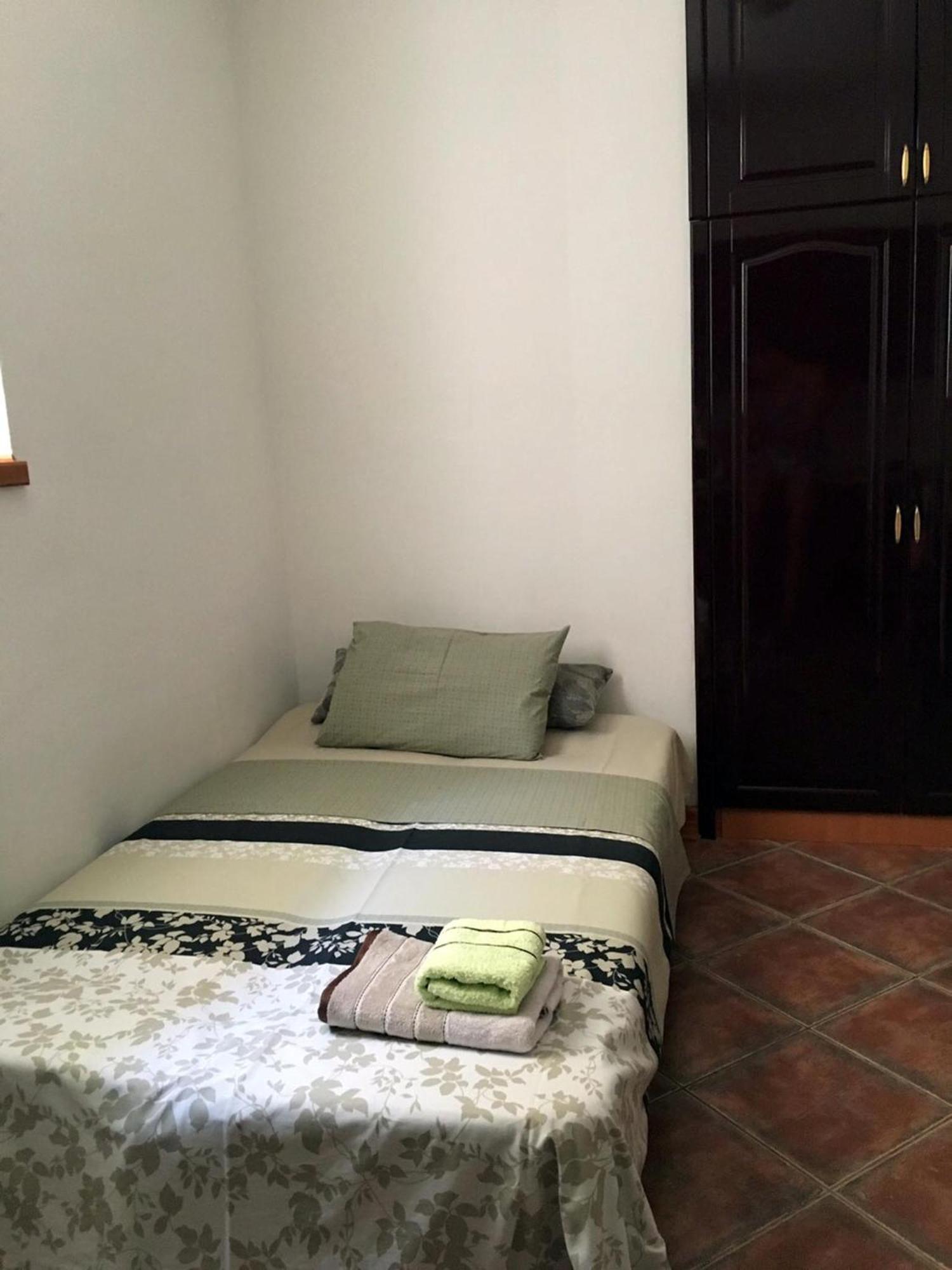Kamena Palata Apartments Kotor Bilik gambar