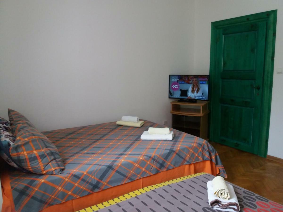 Kamena Palata Apartments Kotor Luaran gambar