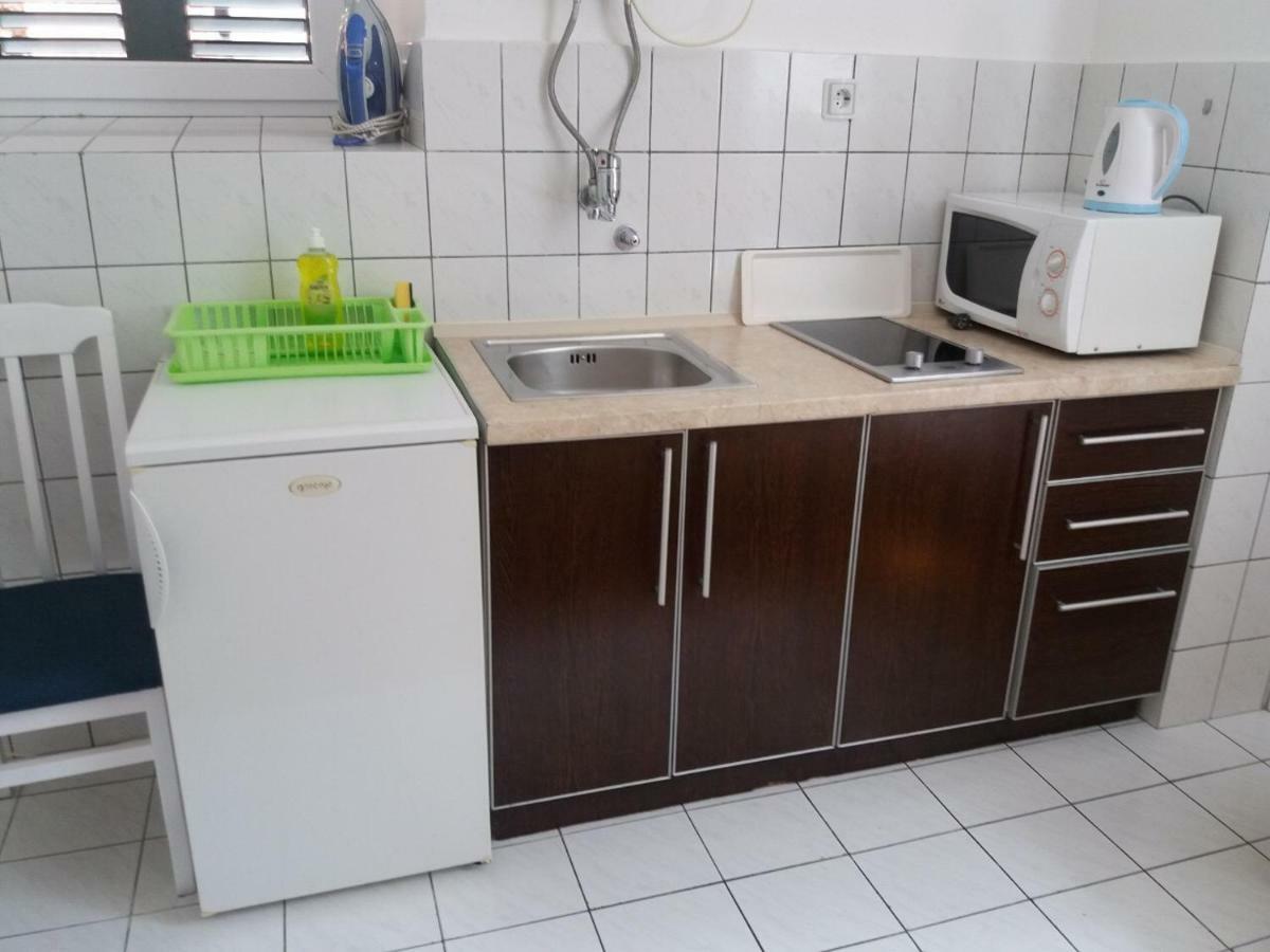 Kamena Palata Apartments Kotor Luaran gambar